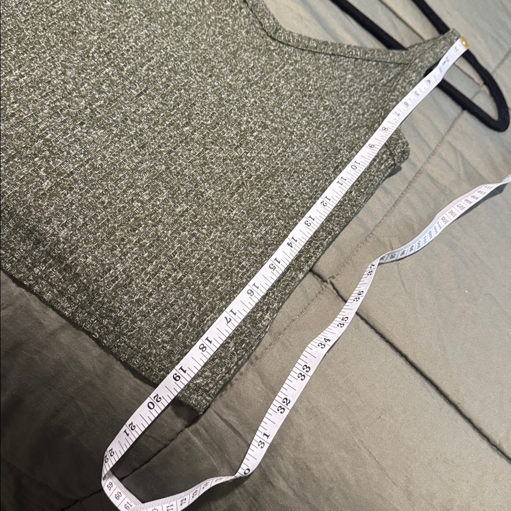 American Eagle Outfitters tank - Picture 6 of 6